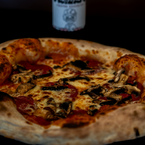 Pizza Salamicha - Nonnas Pizzeria