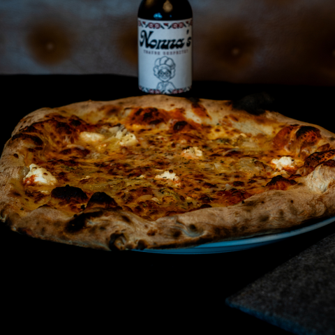Pizza Quattro Formaggi - Nonnas Pizzeria