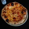 Pizza Margherita - Nonnas Pizzeria