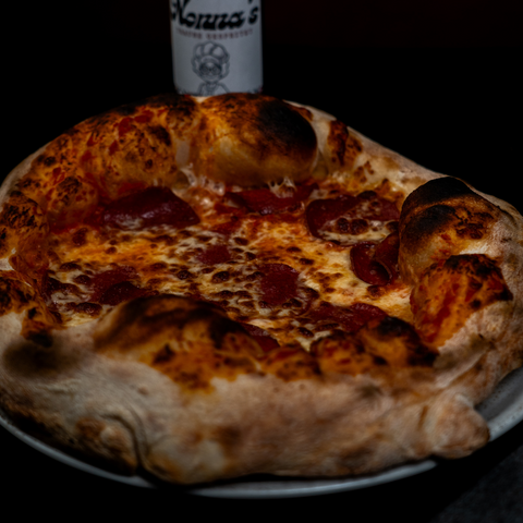 Pizza Putensalami - Nonnas Pizzeria