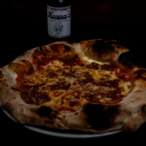 Pizza Bolognese - Nonnas Pizzeria