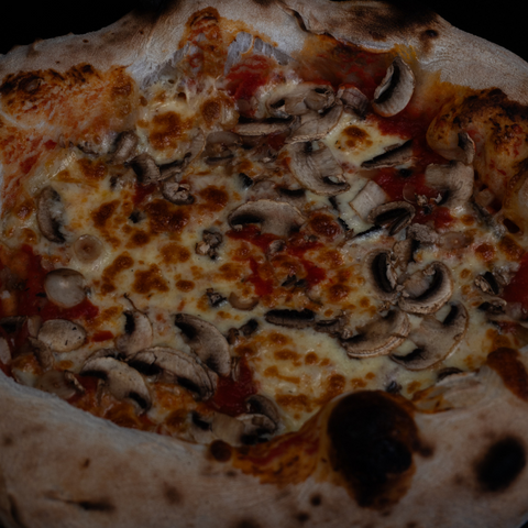 Pizza Con Funghi - Nonnas Pizzeria