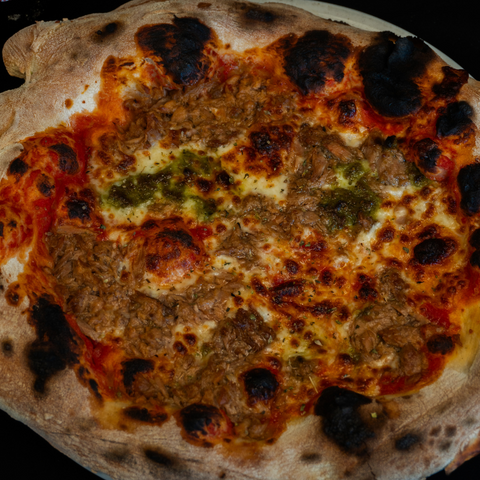 Pizza Tonno Pesto - Nonnas Pizzeria