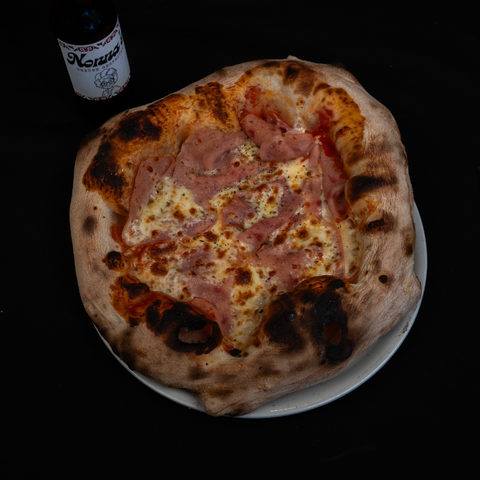 Pizza Schinken - Nonnas Pizzeria
