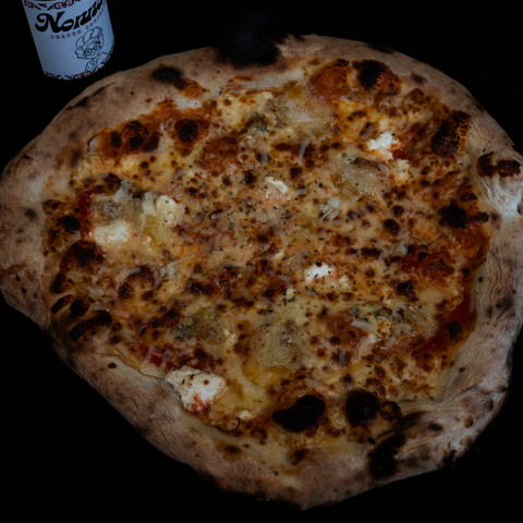 Pizza Quattro Formaggi - Nonnas Pizzeria