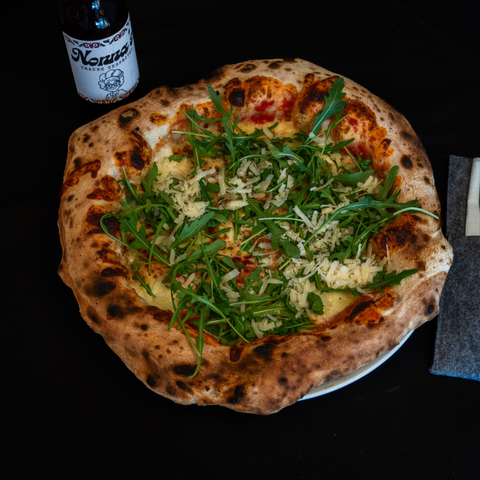 Pizza Rucola Parmigiano - Nonnas Pizzeria